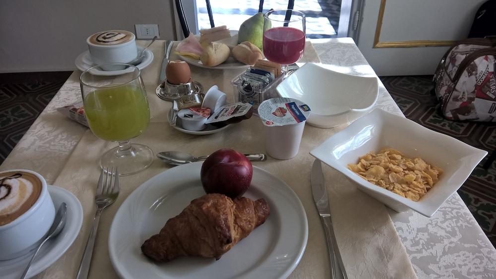 La Mimosa Bed And Breakfast 57/71