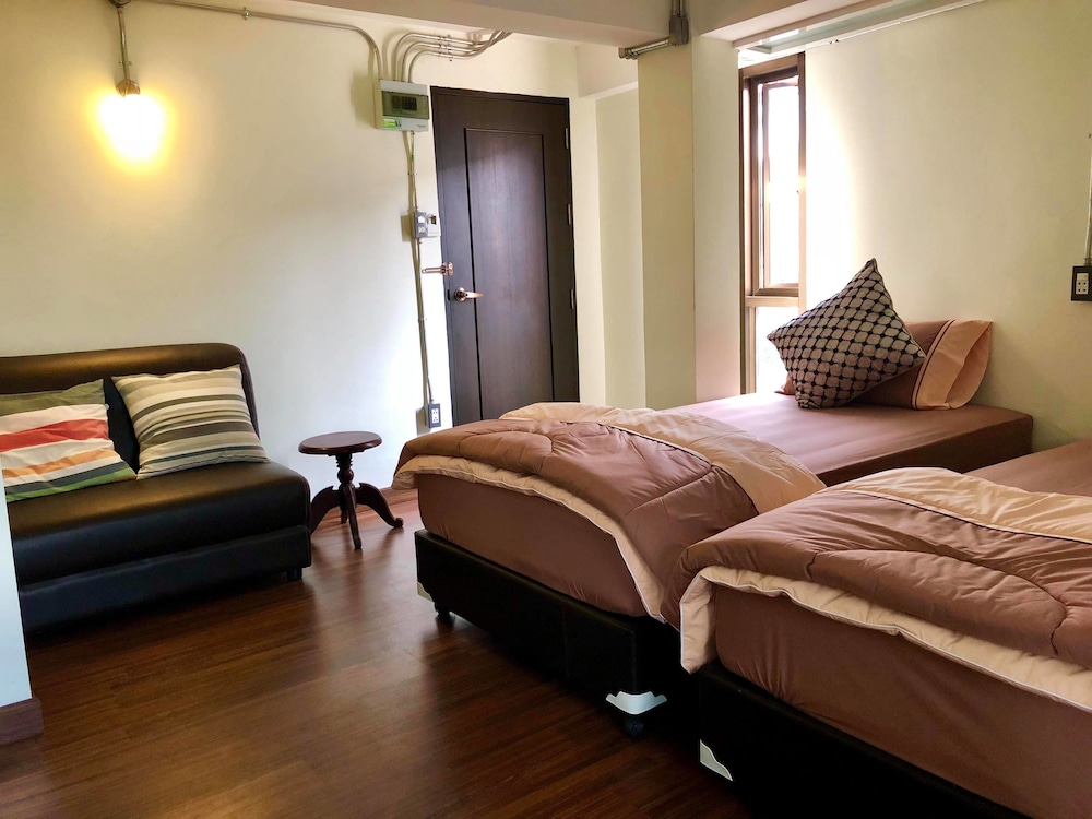SUPERIOR, TWIN BEDS