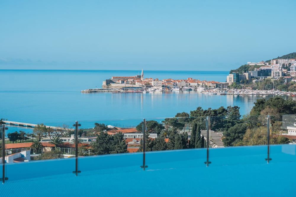 Iberostar Waves Slavija 65/69