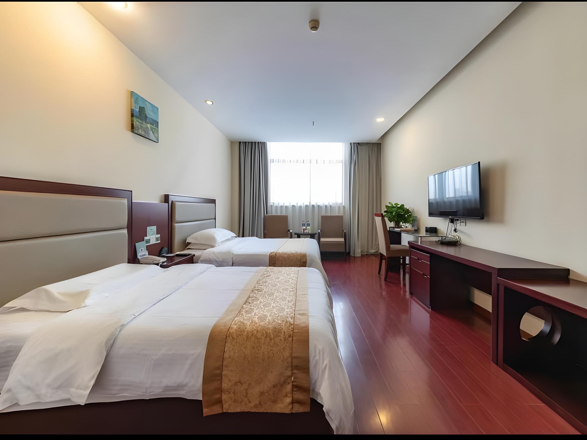 Anxin, Family, 1 Queen and 1 Single Bed