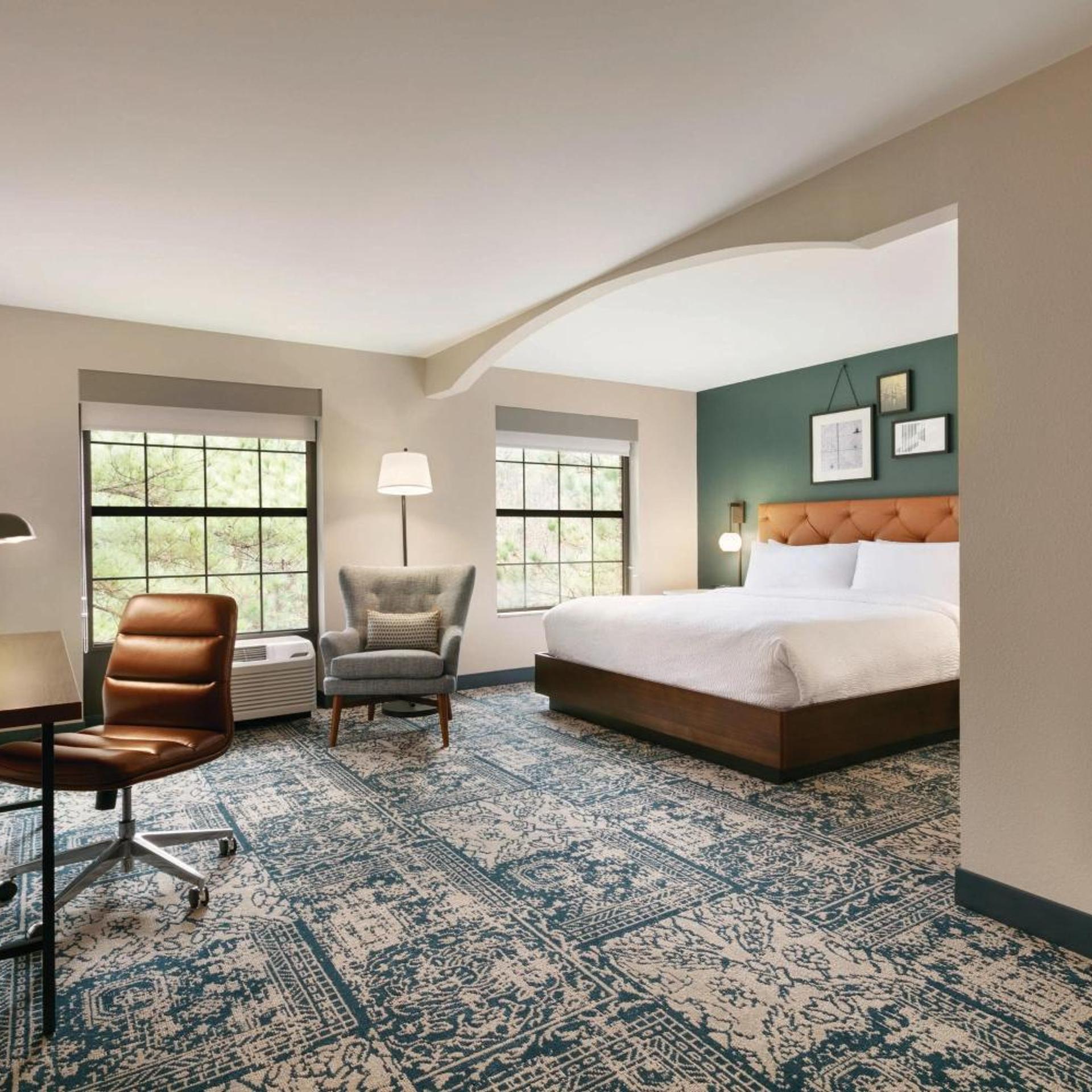 Room, King Bed, Bathtub, Accessible