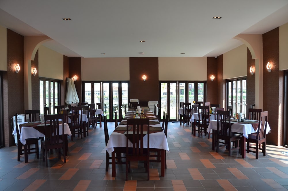 Saksiri Riverside Boutique Hotel 36/50