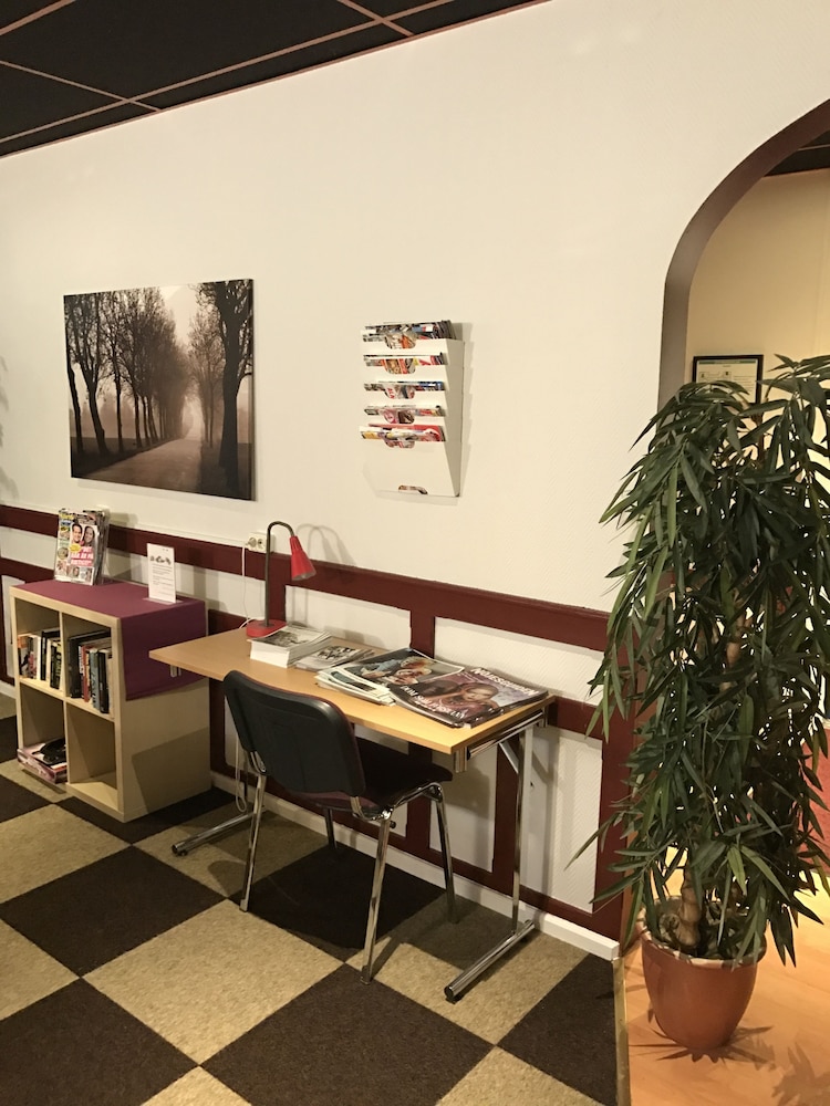 Euroway Hotel 42/50