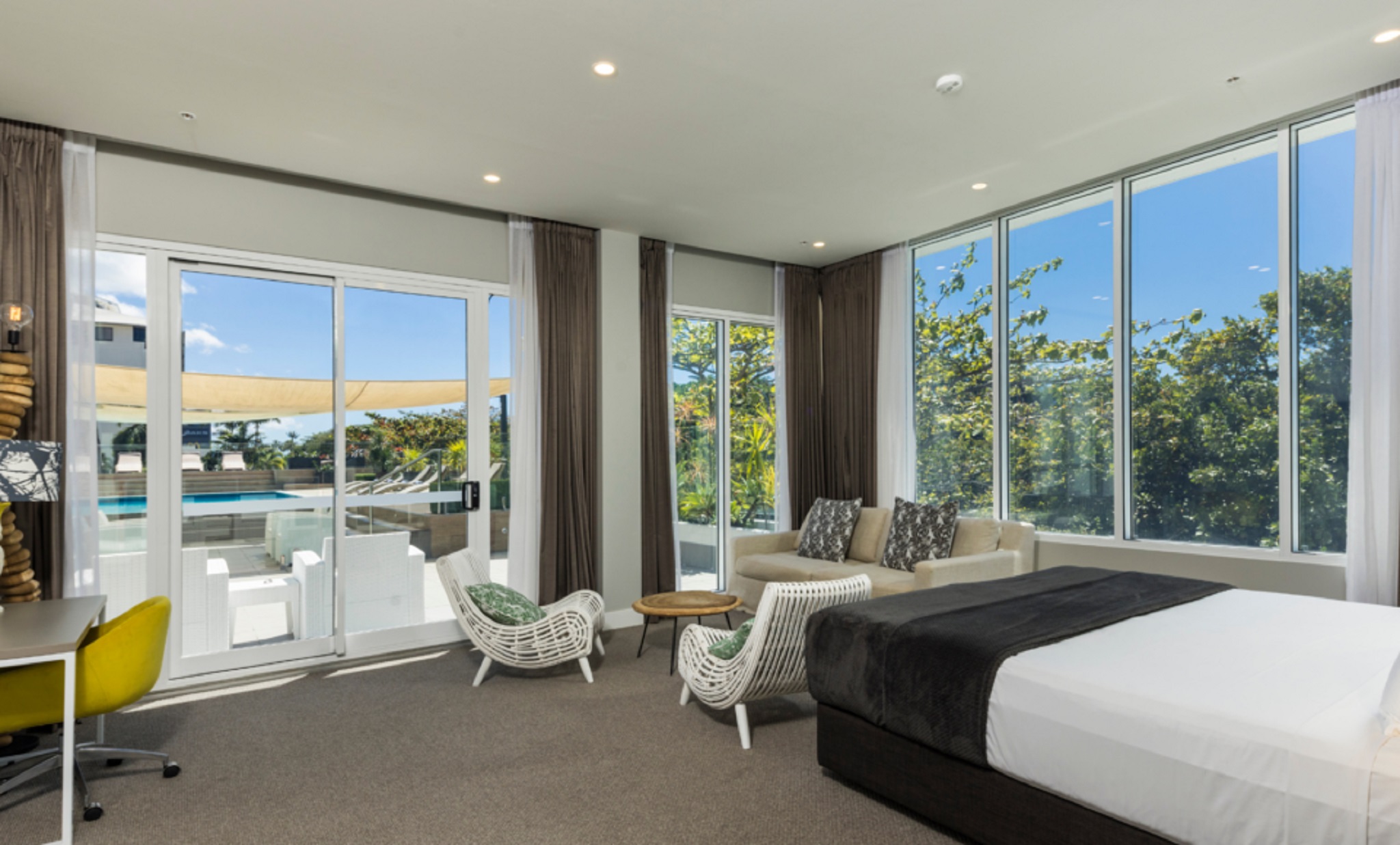Luxury, Suite