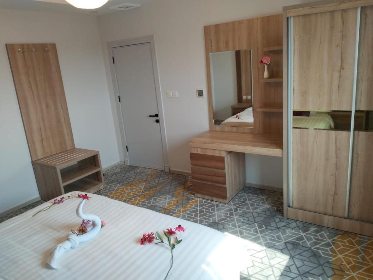 Golden New Umu Alquraa Hotel 6/13