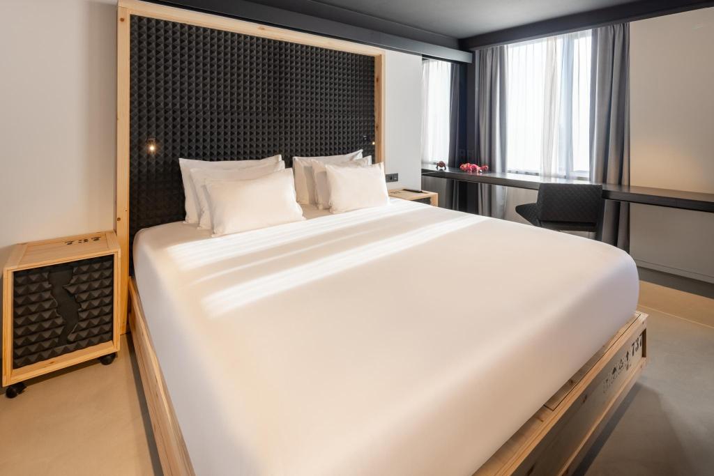Nhow, Suite, King Bed