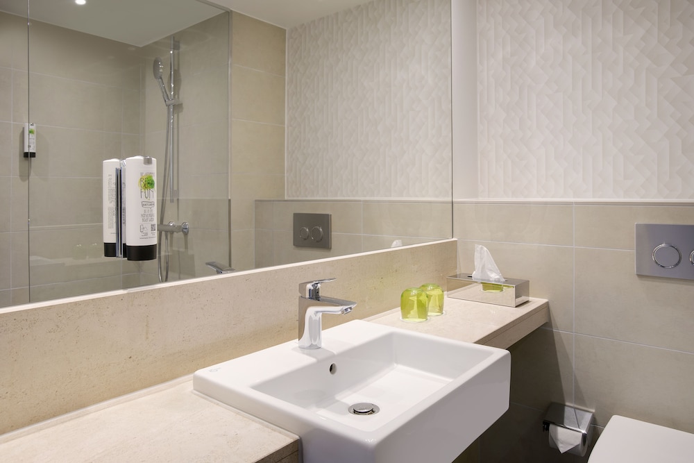 Holiday Inn Frankfurt Airport 20/75