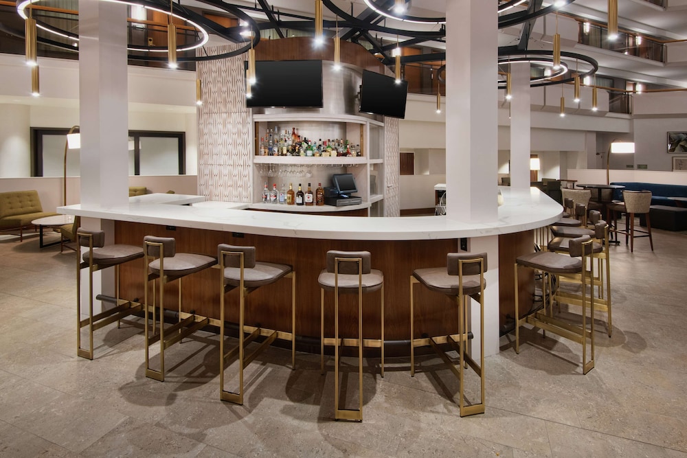 Embassy Suites Tysons Corner 34/44