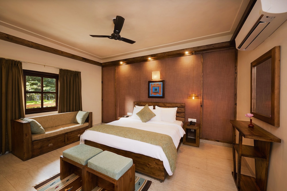 Acorn Hideaway Resort and Spacorbett 18/50