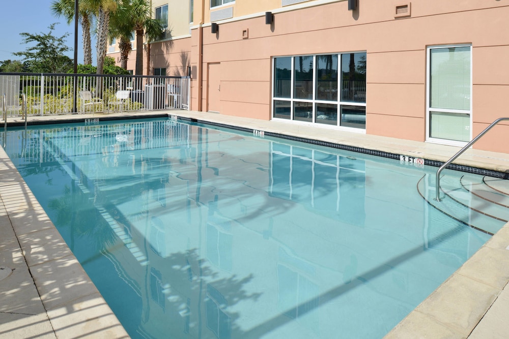 Fairfield Inn And Suites By Marriott Ft Pierce 20/50