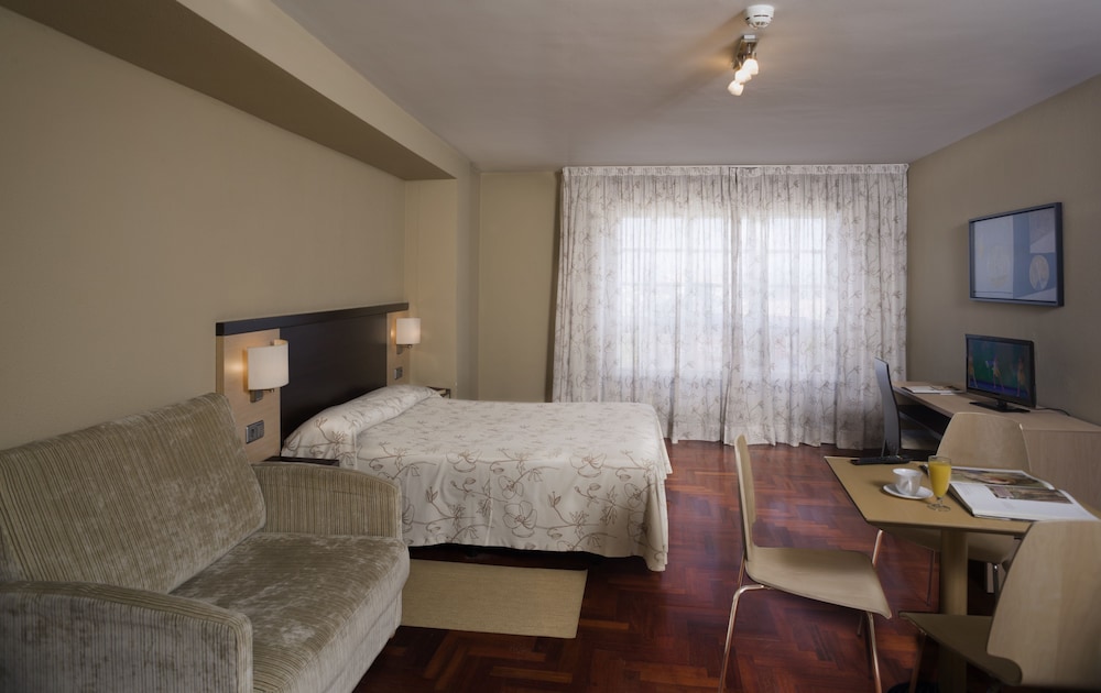 Apartamentos Attica 21 Portazgo 23/31