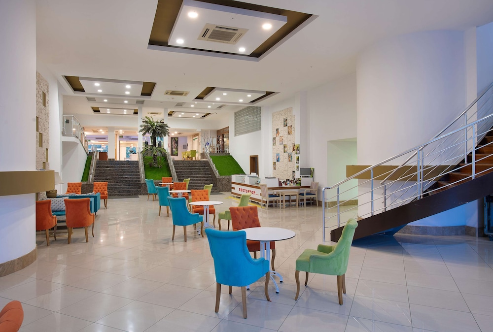 Sealife Family Resort Hotel 55/72