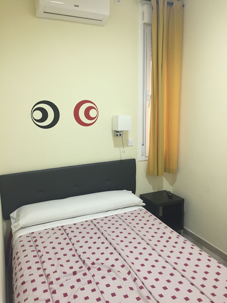 JQC Rooms 5/33