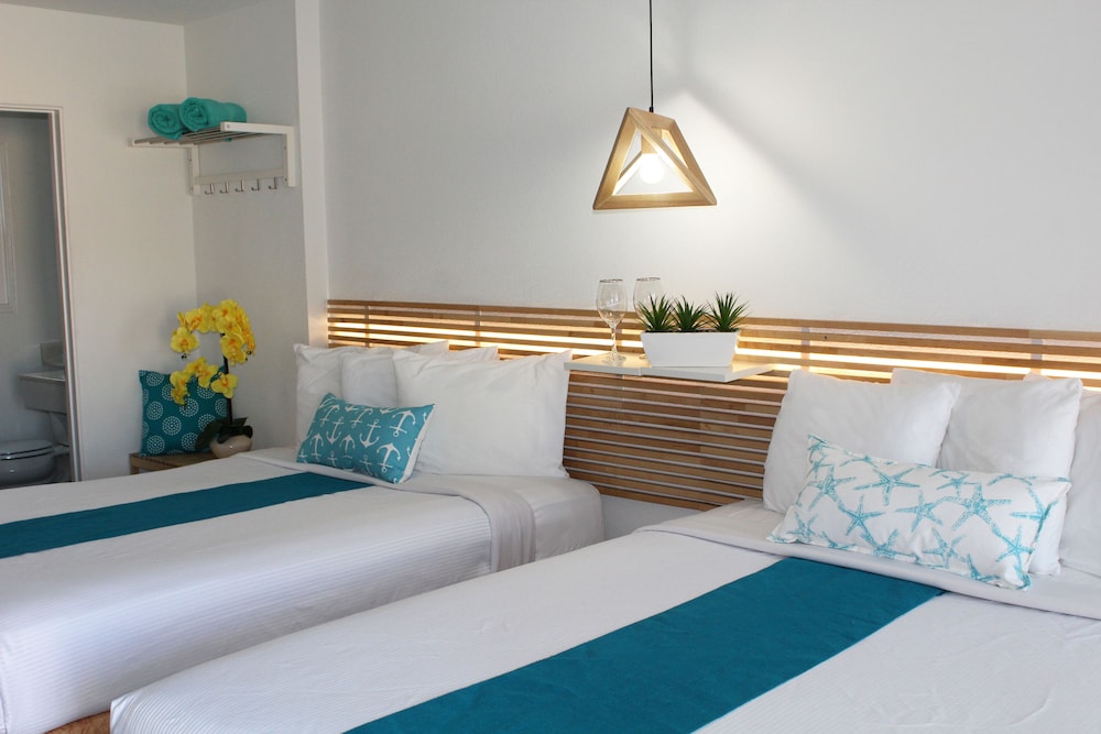Hotel Point Loma 14/58