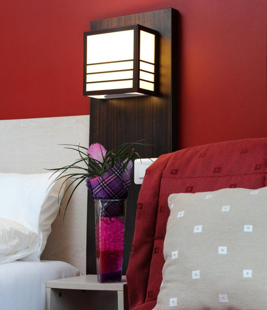 Hotel Balladins Eaubonne 23/52