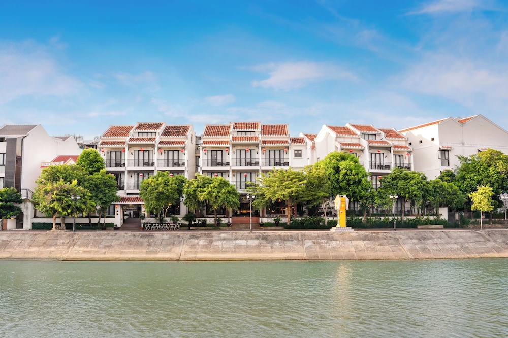 Laluna Hoi An Riverside Hotel & Spa 69/71