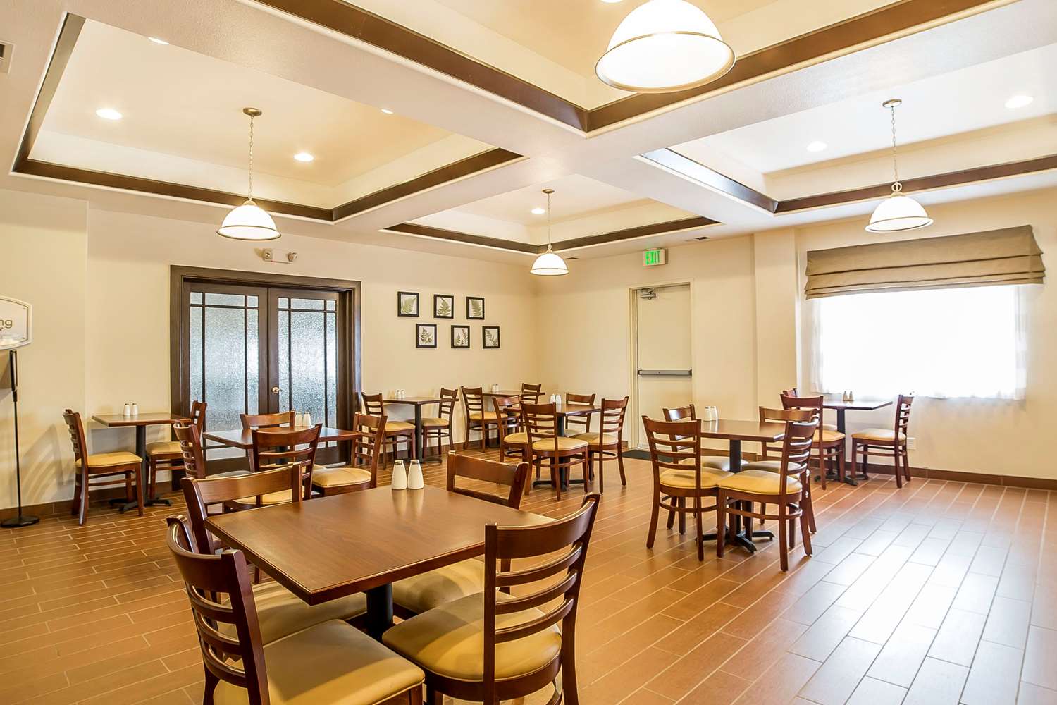 Sleep Inn and Suites Douglas, WY 30/39