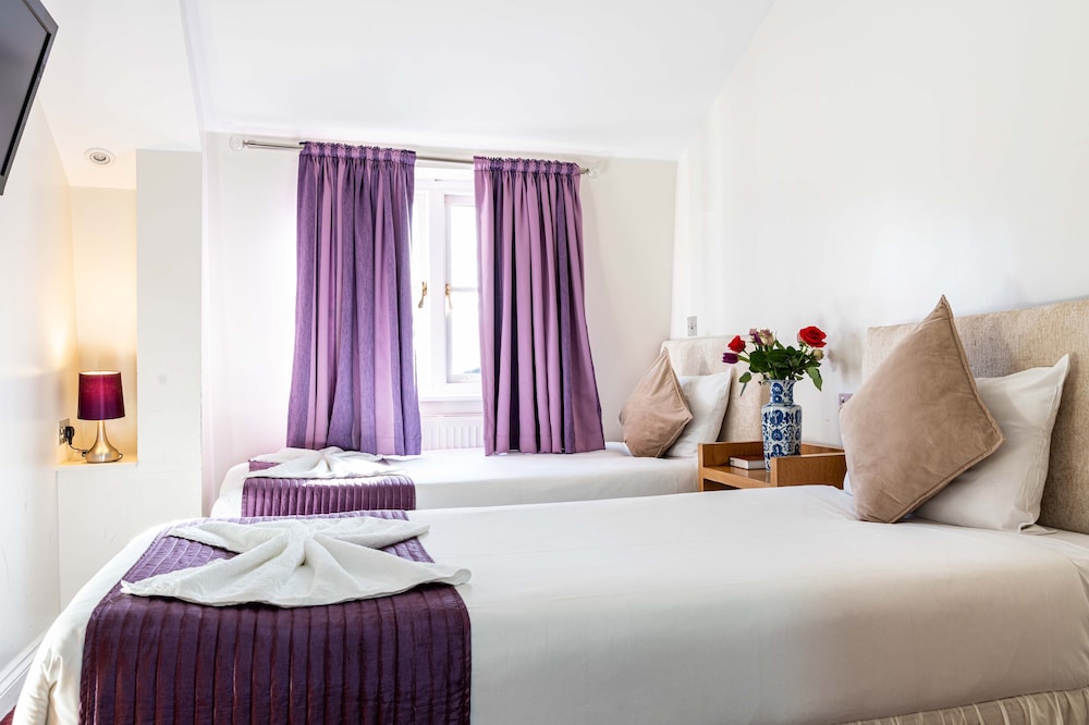 Lancaster Court Hotel 20/57
