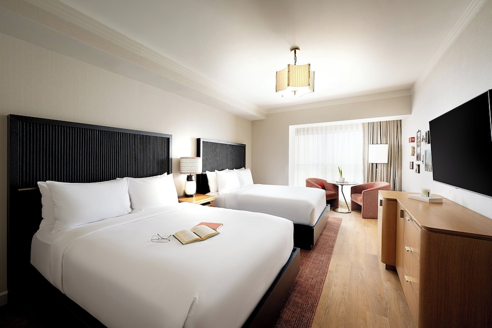 PREMIUM, 2 QUEEN BEDS