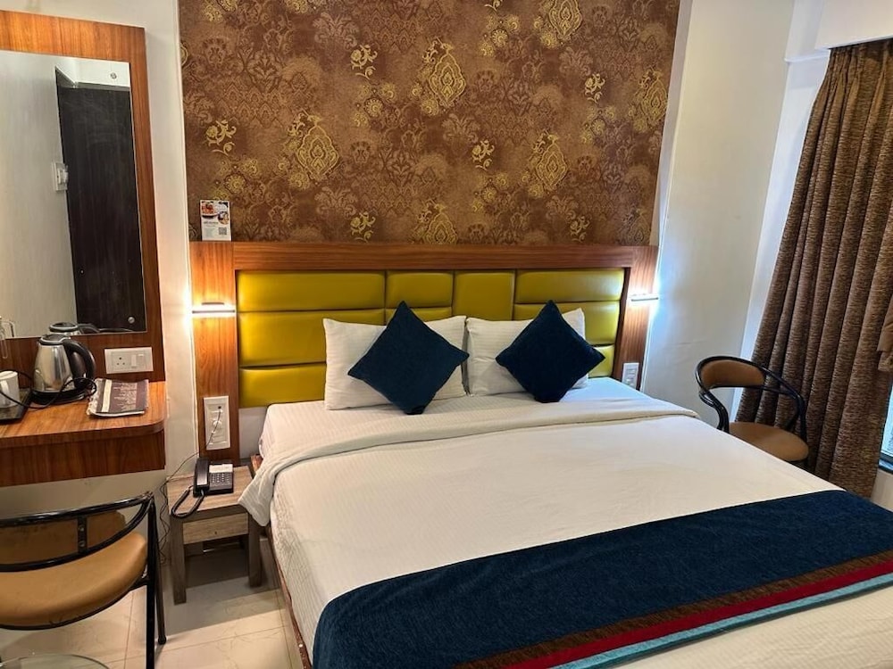 Hotel Srikrishna Paradise 10/46