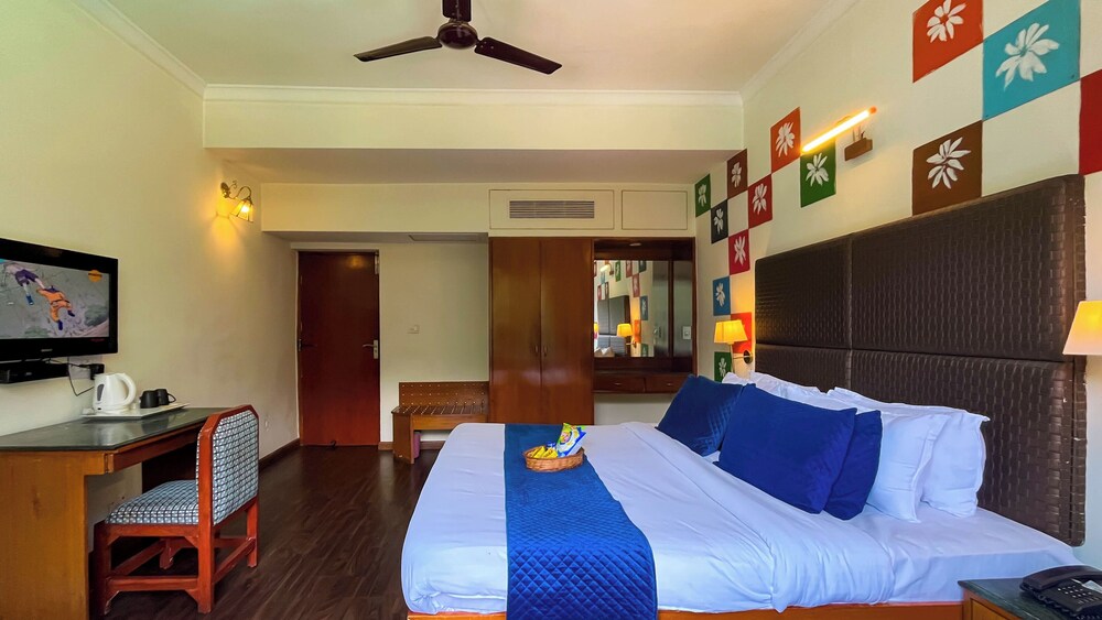 Golden Tulip Manali 18/92