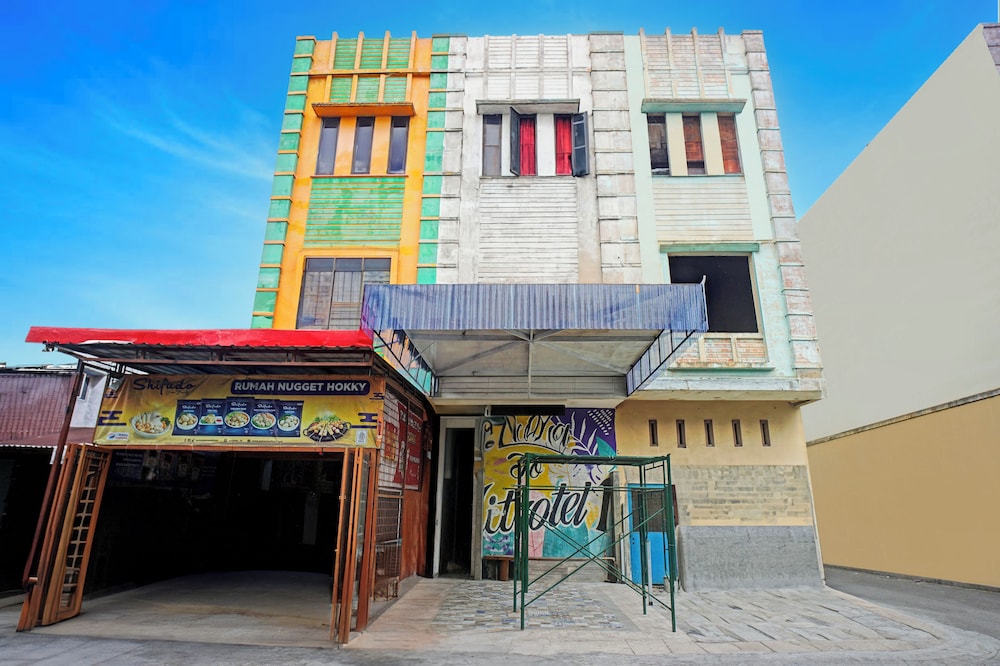 Hotel O near Ringroad City Walk XXI formerly Mitrotel Medan in MEDAN