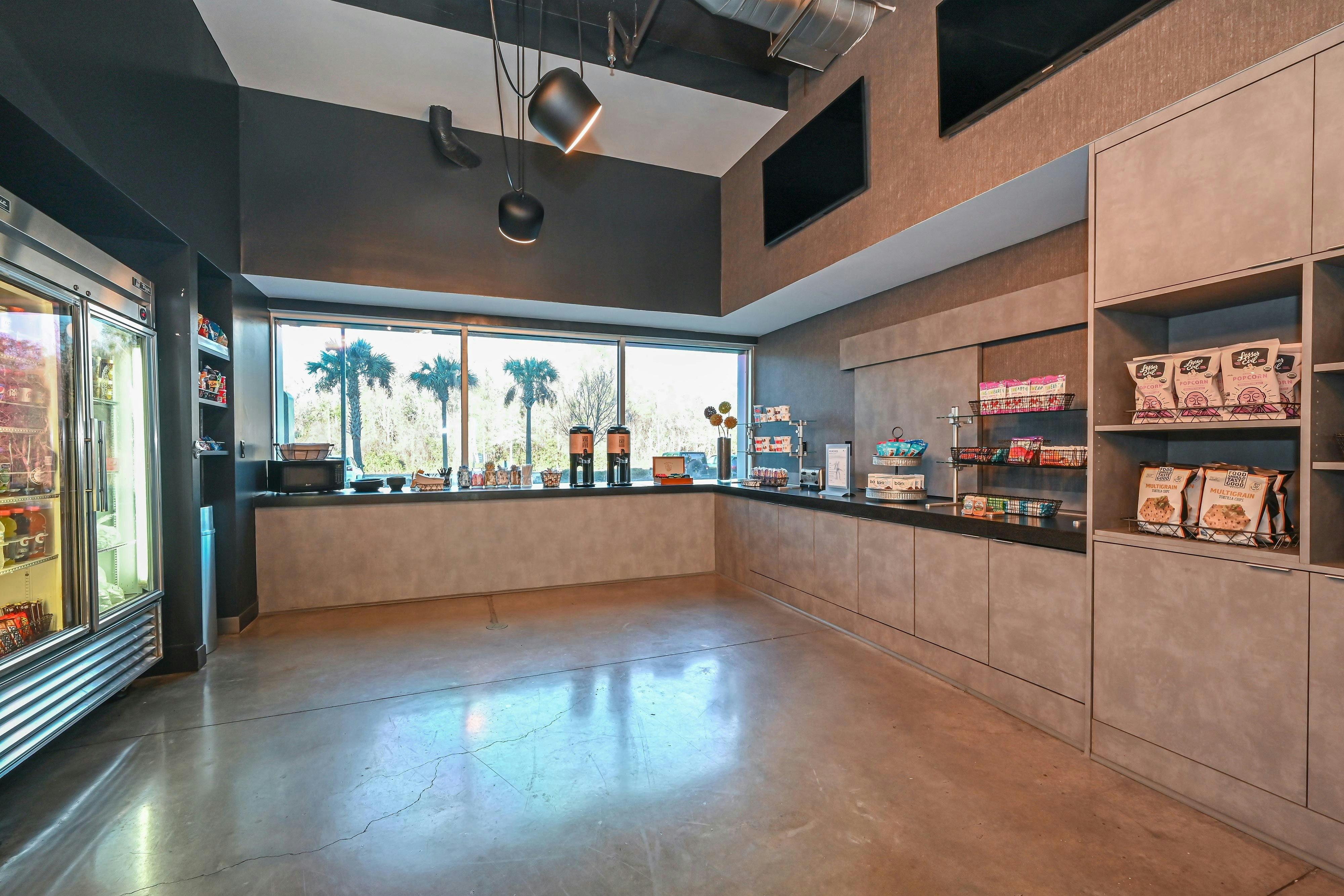 Lobby at Aloft Charleston Airport & Convention Center, NORTH CHARLESTON - SC