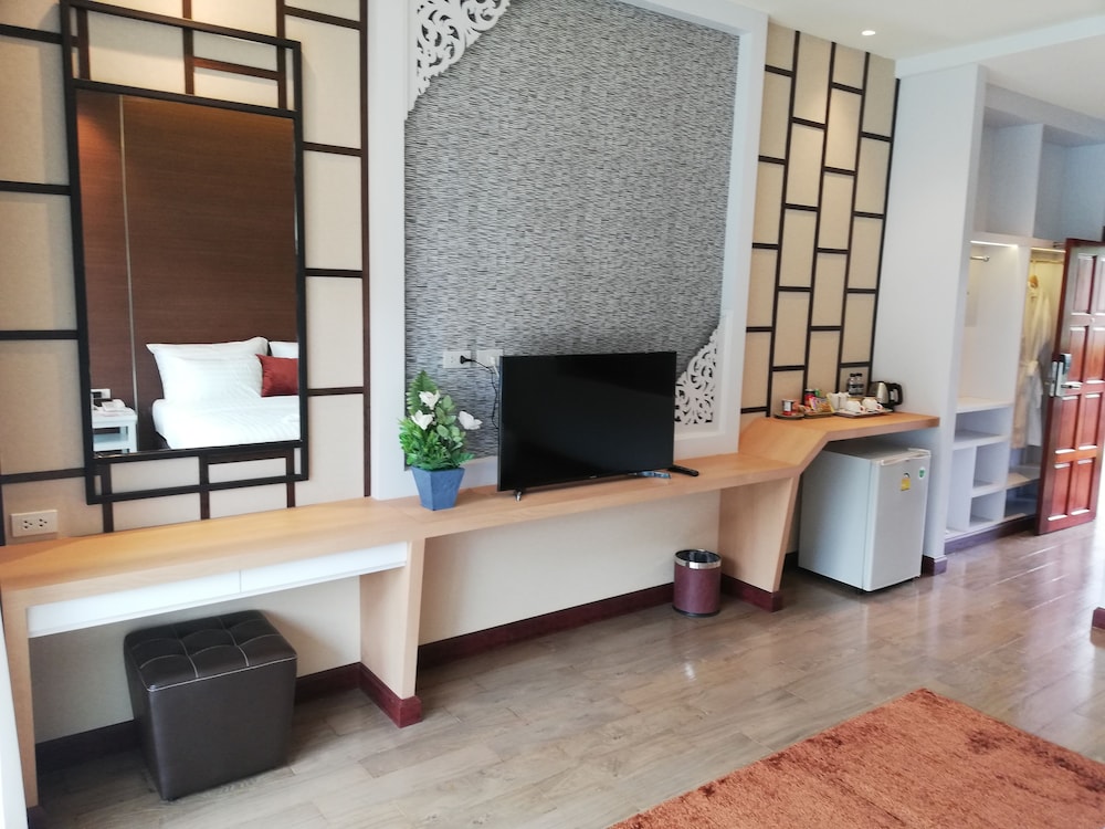 Southern Airport Hotel 28/50