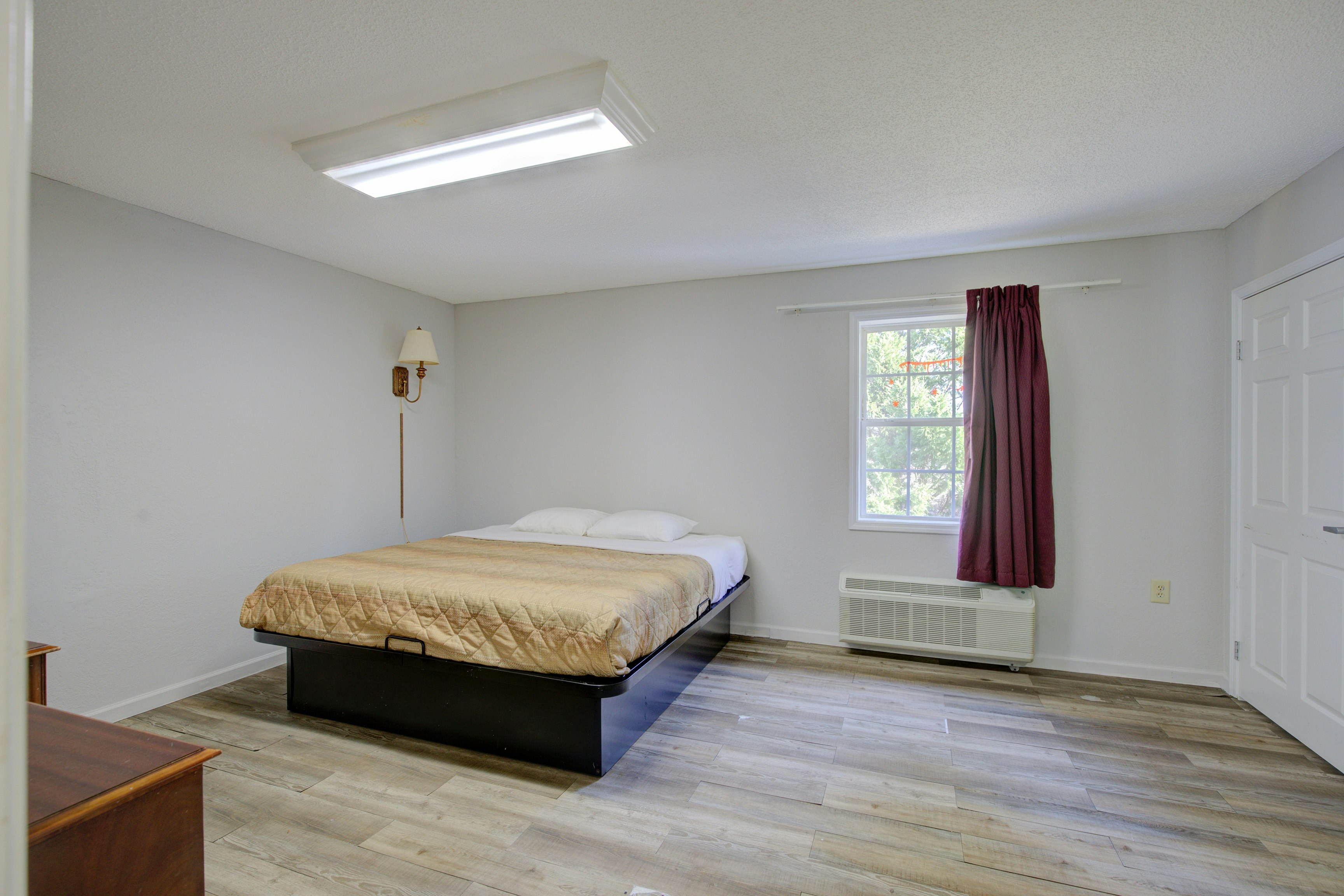 Plantation Inn & Suites Near Locust Grove I 75 15/34