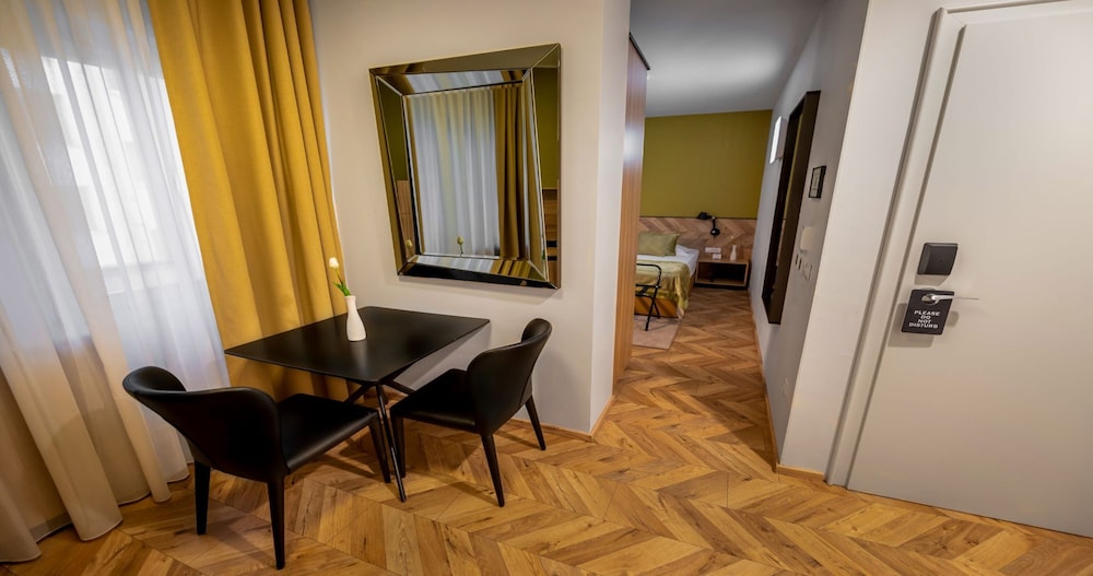 Urban Boutique Hotel Ljubljana 59/65