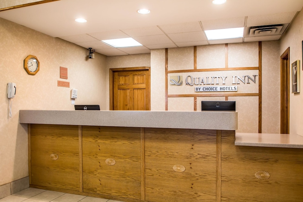 Quality Inn Morris I-80 12/45