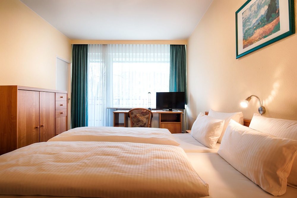 Carolinenhof Hotel 14/68