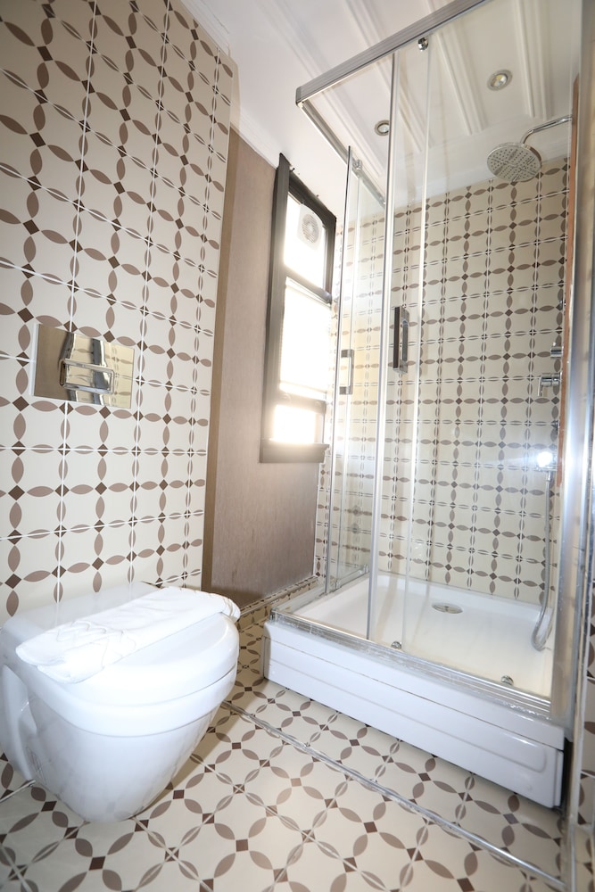 Mezzo Hotel 54/56