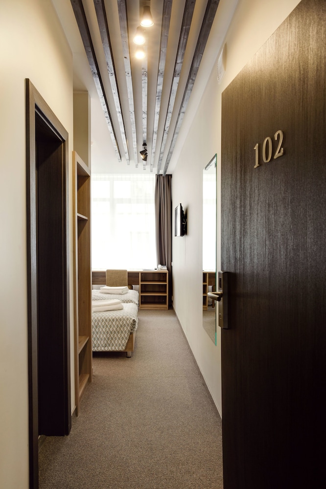 Old Town Trio Hotel 38/54