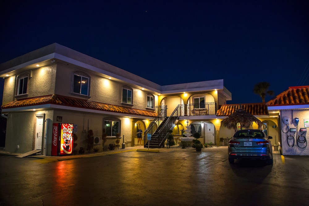 Bayview Plaza Waterfront Resort 10/70
