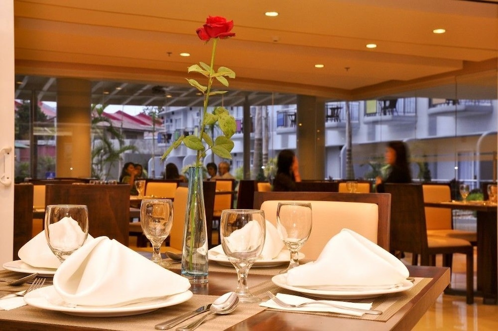 N Hotel 44/55