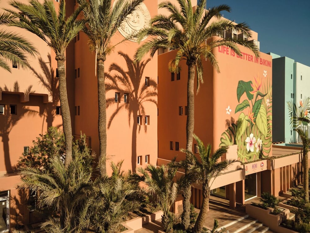 Bikini Island & Mountain Hotel Es Trenc -Adults only- 5/50