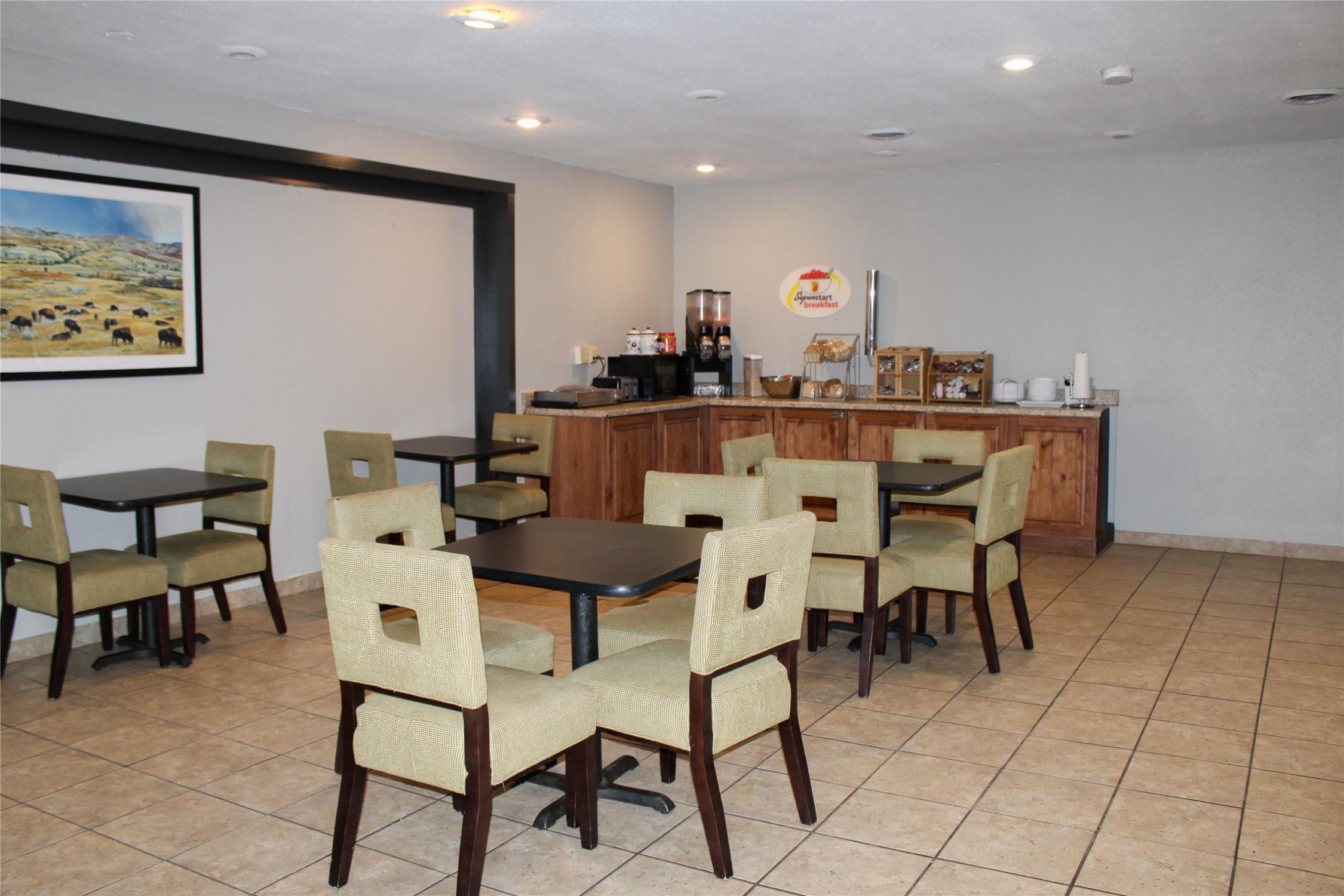 Super 8 by Wyndham Williston ND 25/30