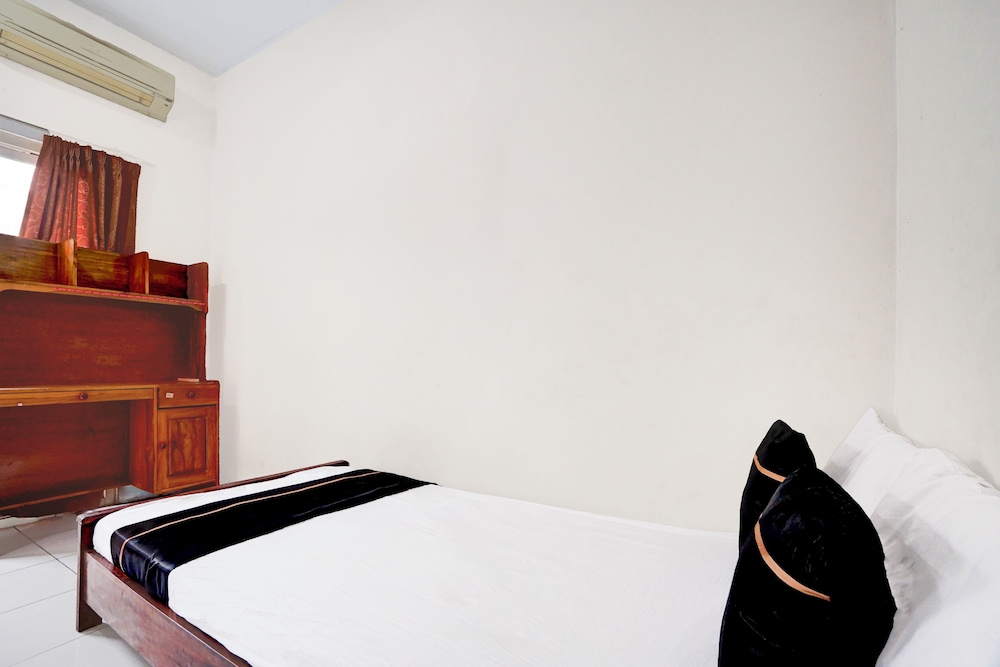 Hotel O near Ciputra World Surabaya formerly Darmo Residence 21/60
