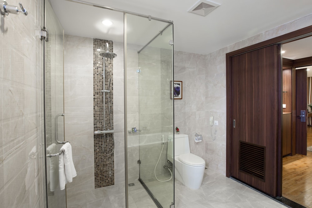 Authentic Hanoi Boutique Hotel 62/64