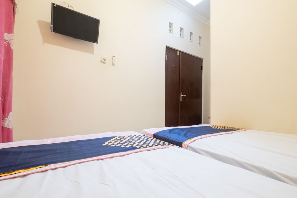 SPOT ON 2419 Rumah Nugraha Hotel Syariah 20/45