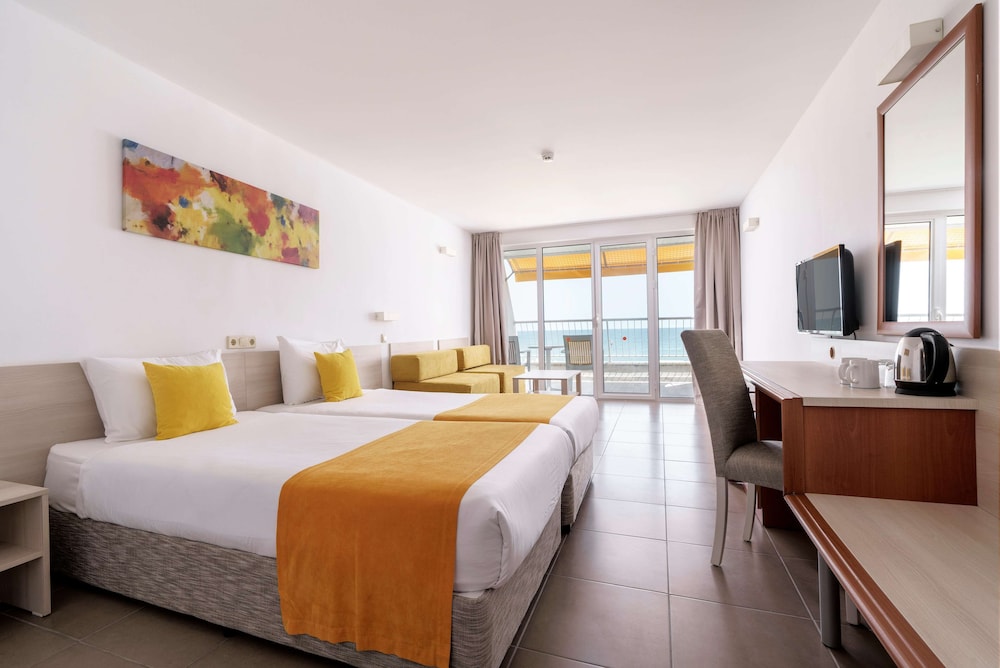 AluaSun Helios Beach 17/50