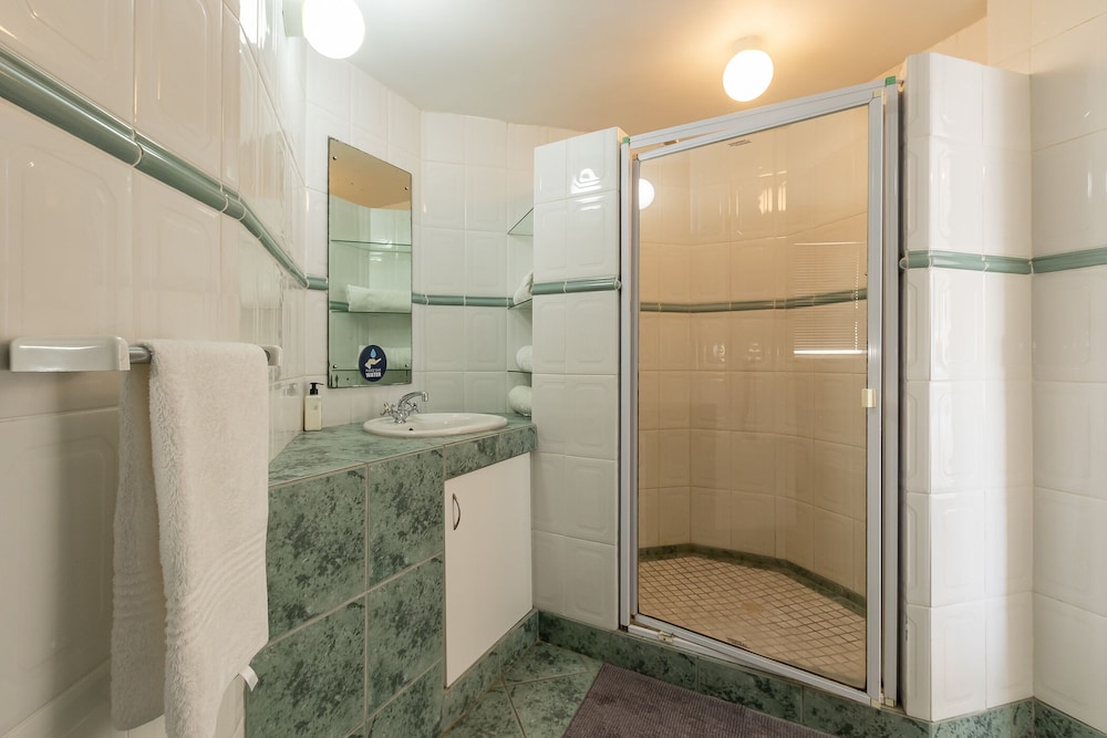 Admiralty B&B 50/50