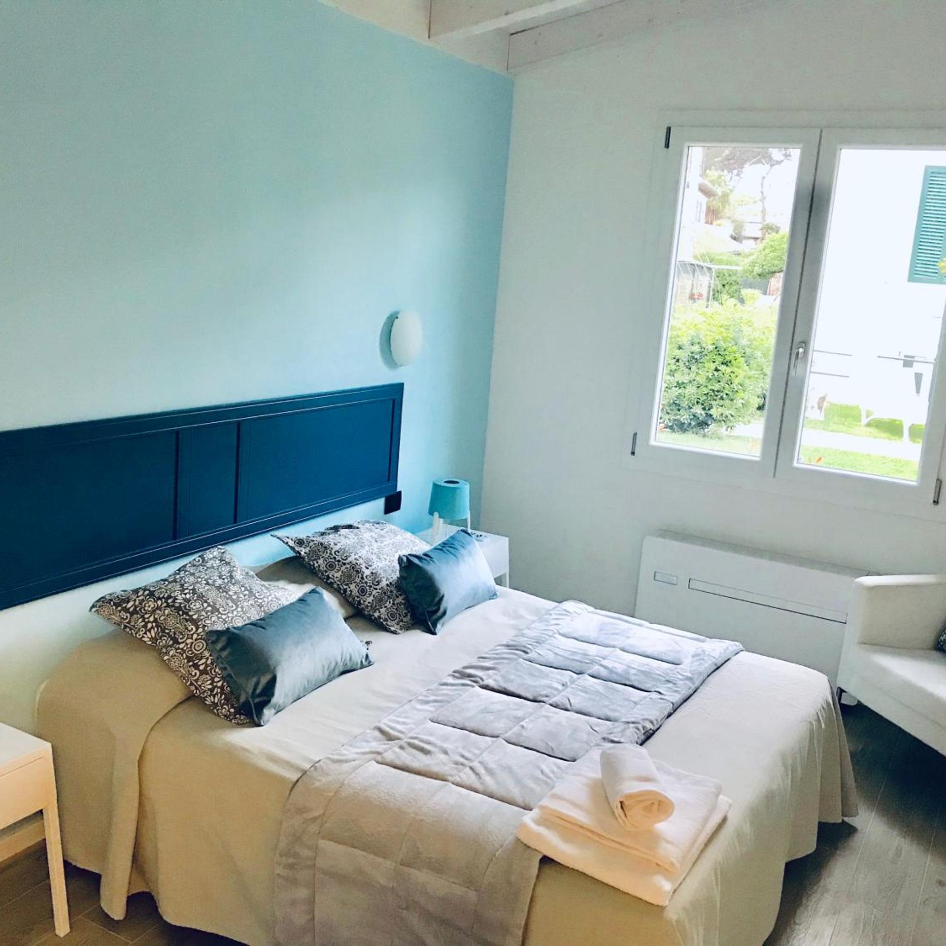 1 Bedroom, House