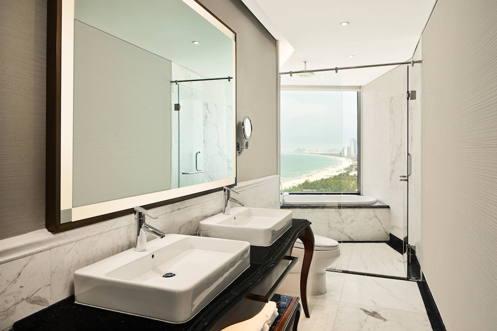 Four Points By Sheraton Danang 12/24