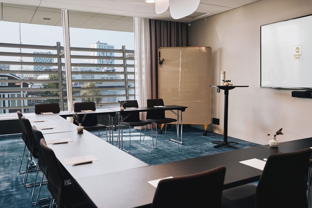Clarion Hotel Sea U 22/50