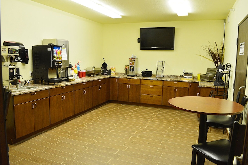 Black Gold Suites Tioga 17/21