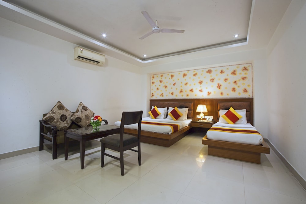 HOTEL KRISHNA DELUXE 56/70