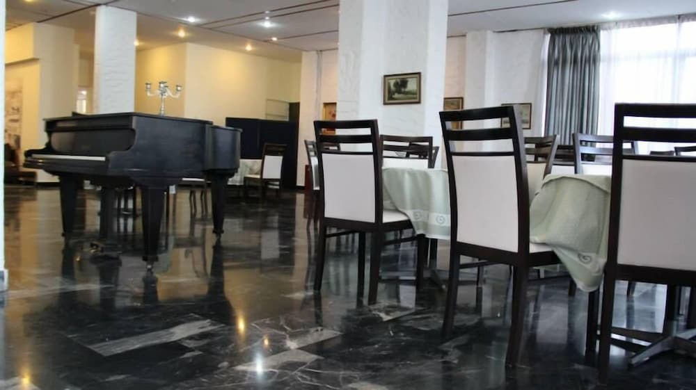 Siagas Beach Hotel 34/47