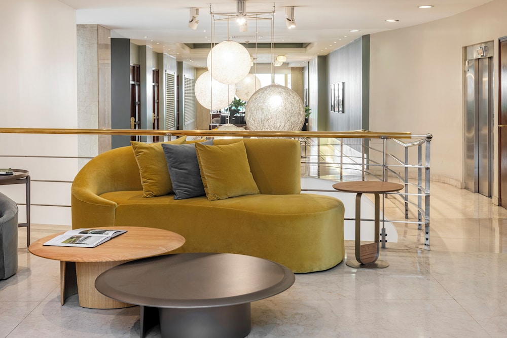 ARGENTA TOWER HOTEL 38/64